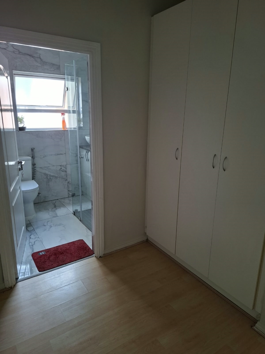 To Let 3 Bedroom Property for Rent in Greenstone Hill Gauteng