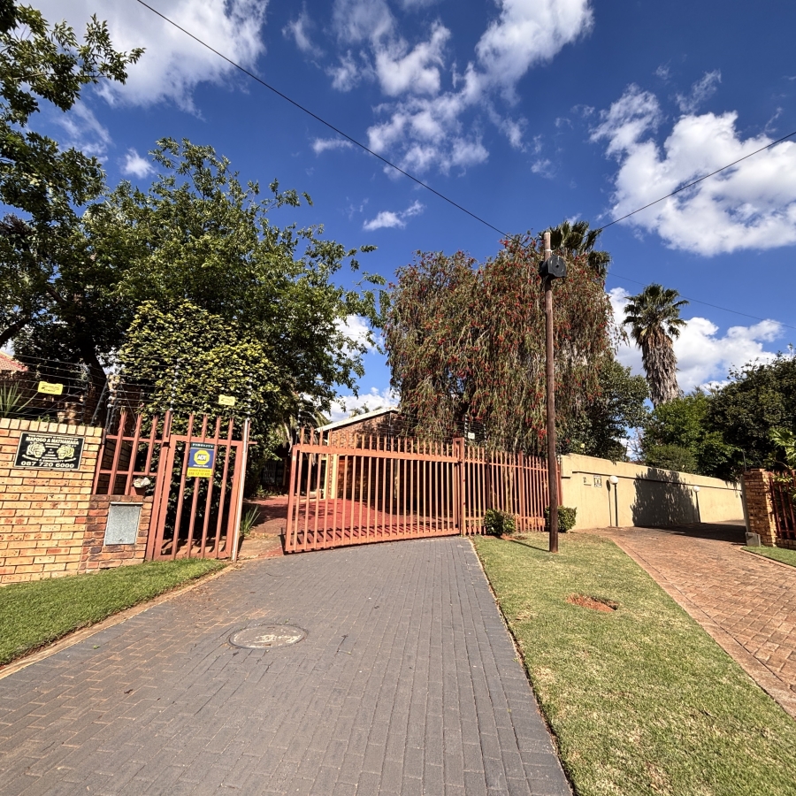 4 Bedroom Property for Sale in Greenhills Gauteng