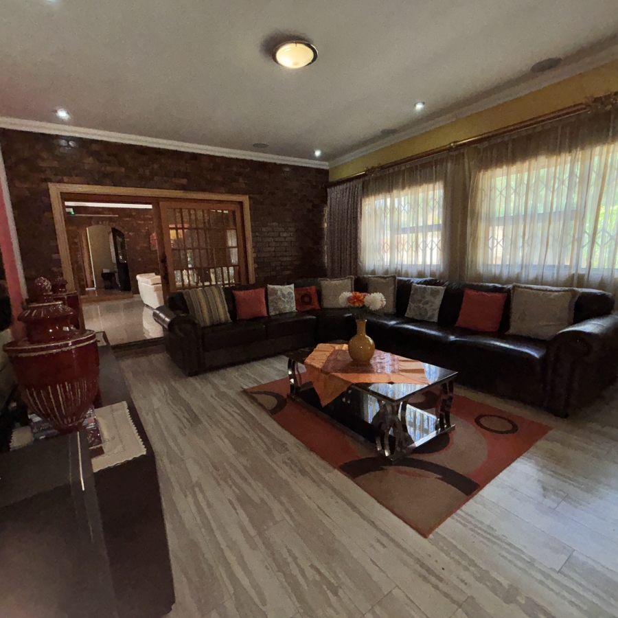 4 Bedroom Property for Sale in Greenhills Gauteng