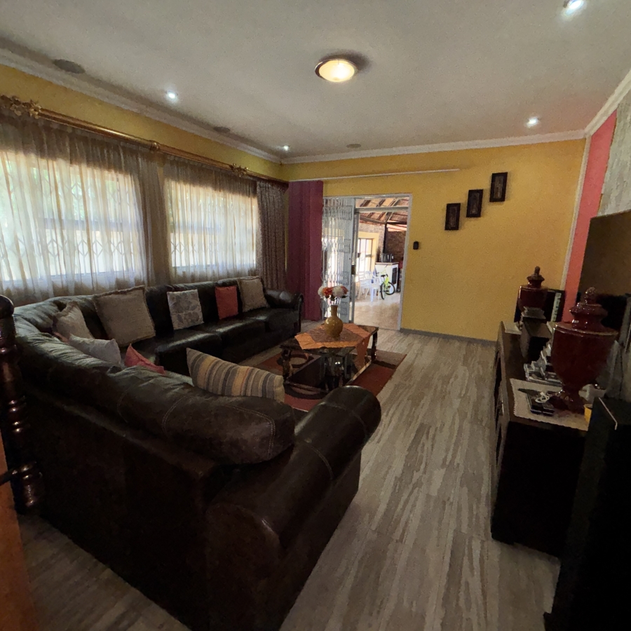 4 Bedroom Property for Sale in Greenhills Gauteng