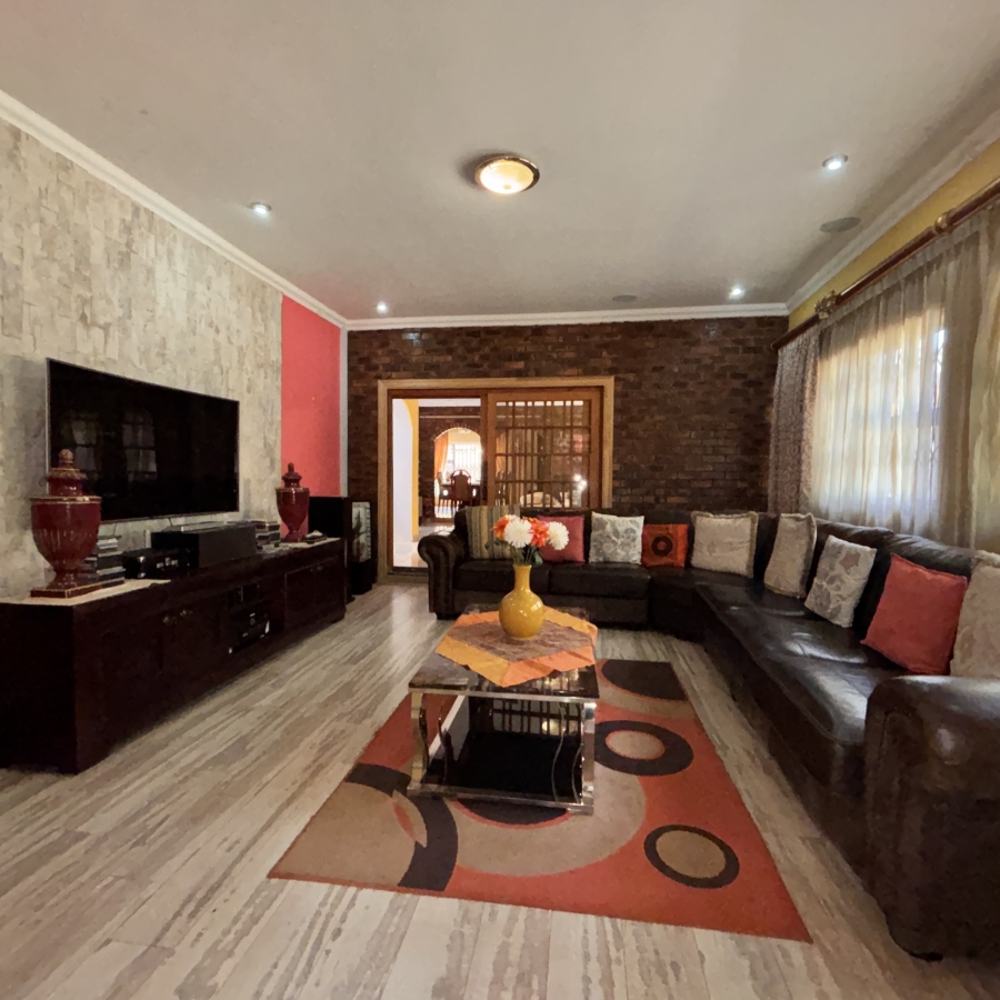 4 Bedroom Property for Sale in Greenhills Gauteng
