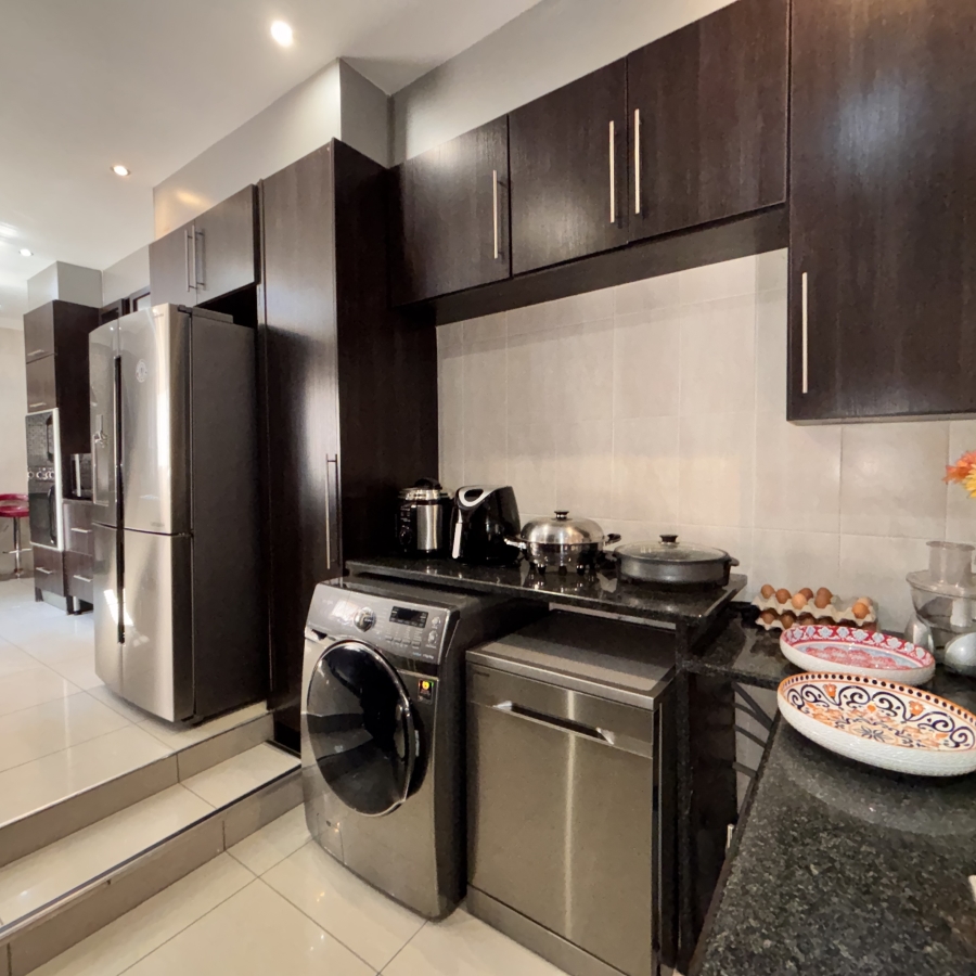 4 Bedroom Property for Sale in Greenhills Gauteng