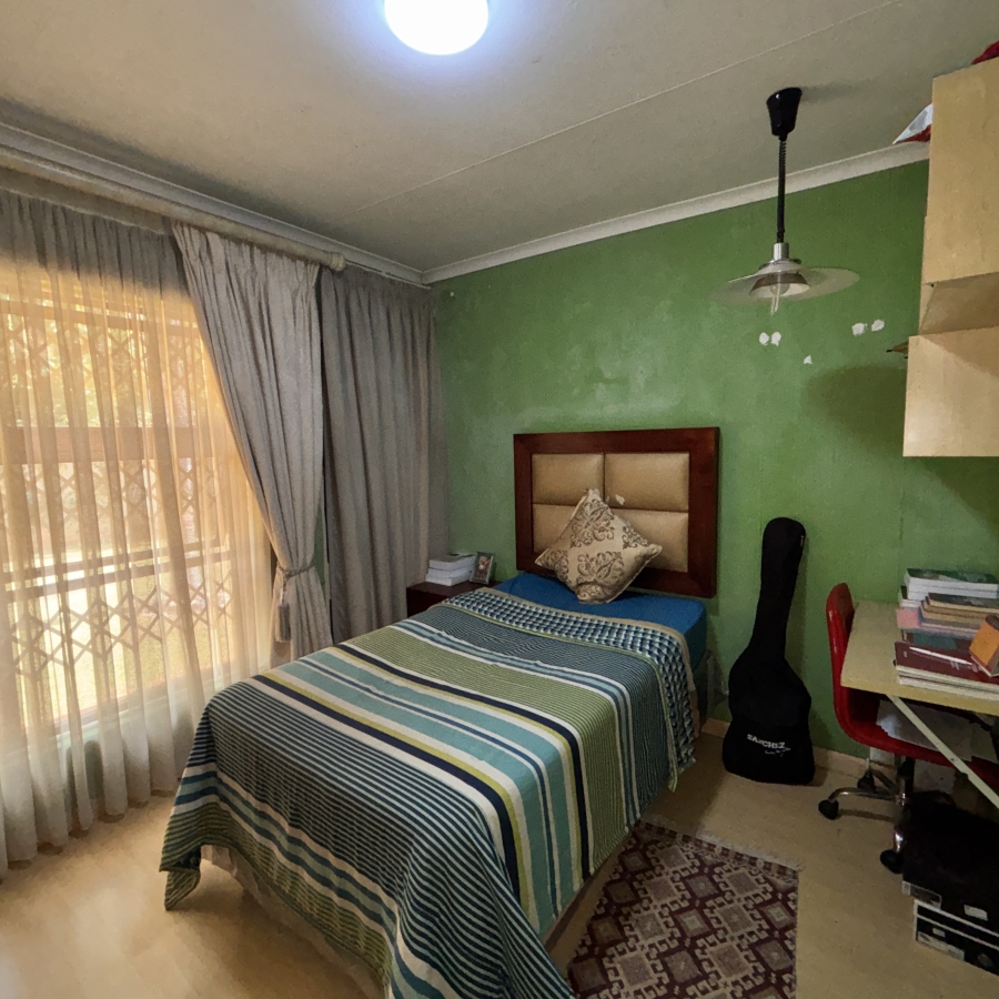 4 Bedroom Property for Sale in Greenhills Gauteng