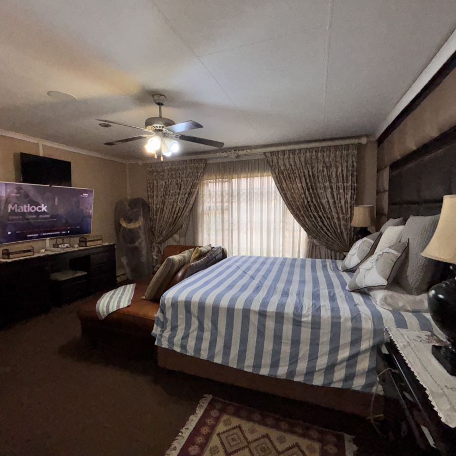 4 Bedroom Property for Sale in Greenhills Gauteng