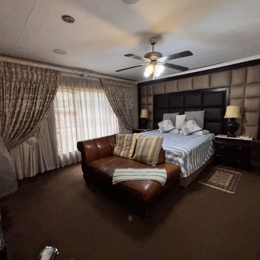 4 Bedroom Property for Sale in Greenhills Gauteng