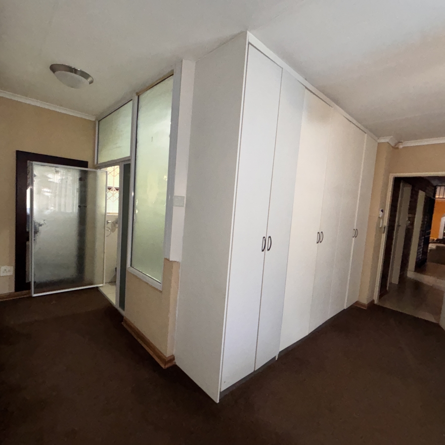 4 Bedroom Property for Sale in Greenhills Gauteng