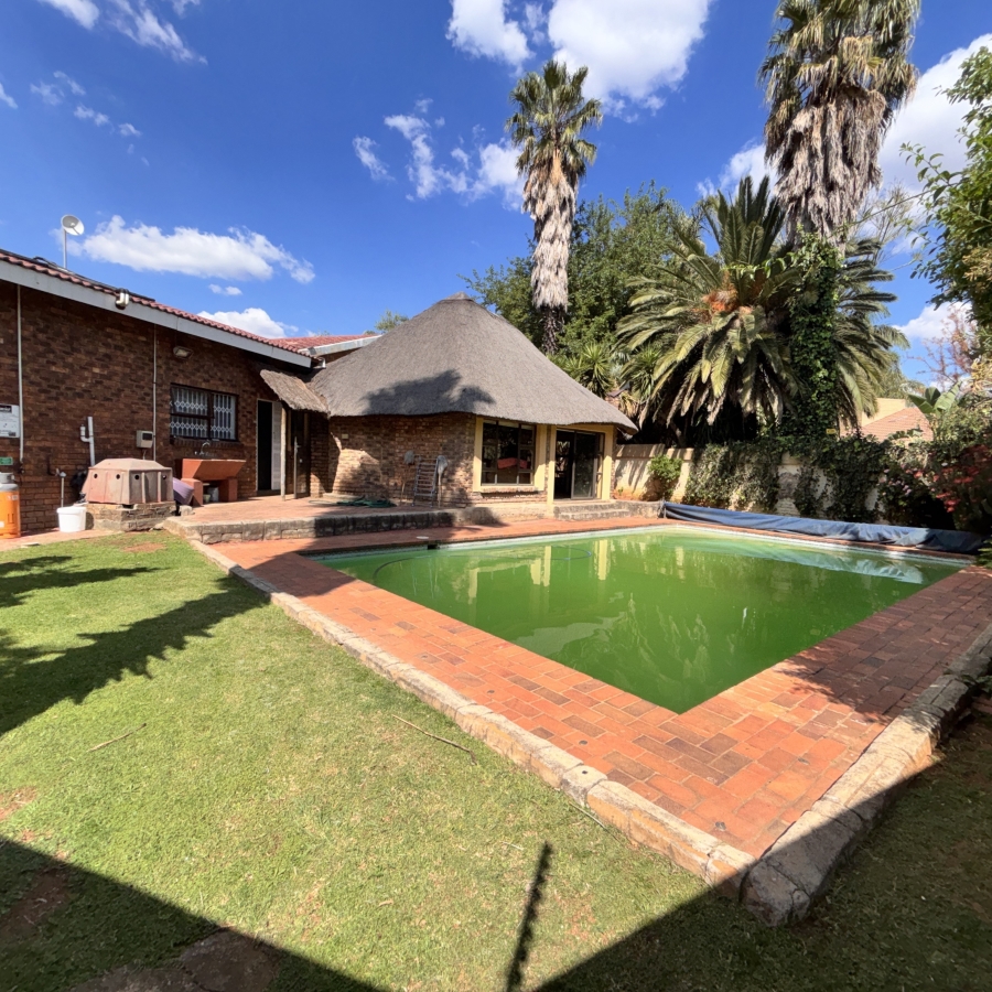 4 Bedroom Property for Sale in Greenhills Gauteng