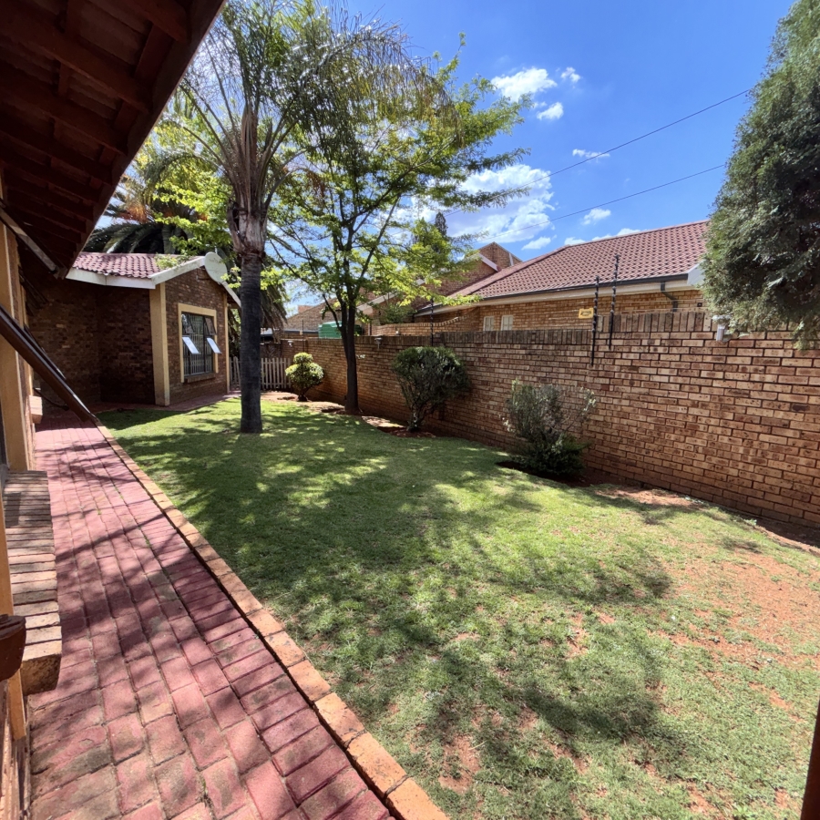 4 Bedroom Property for Sale in Greenhills Gauteng