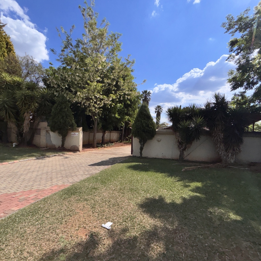4 Bedroom Property for Sale in Greenhills Gauteng