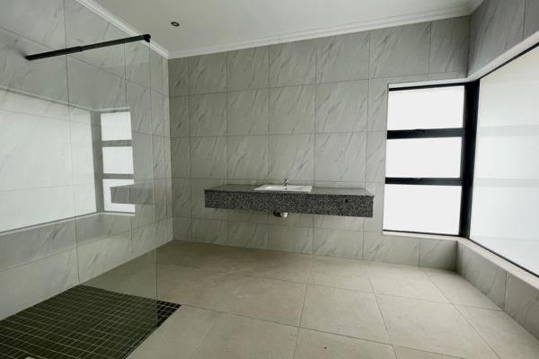 To Let 3 Bedroom Property for Rent in Lakefield Gauteng