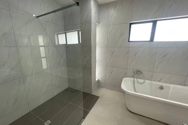 To Let 3 Bedroom Property for Rent in Lakefield Gauteng
