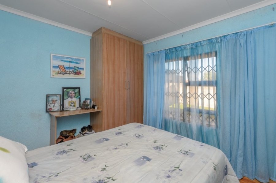 3 Bedroom Property for Sale in Windmill Park Gauteng