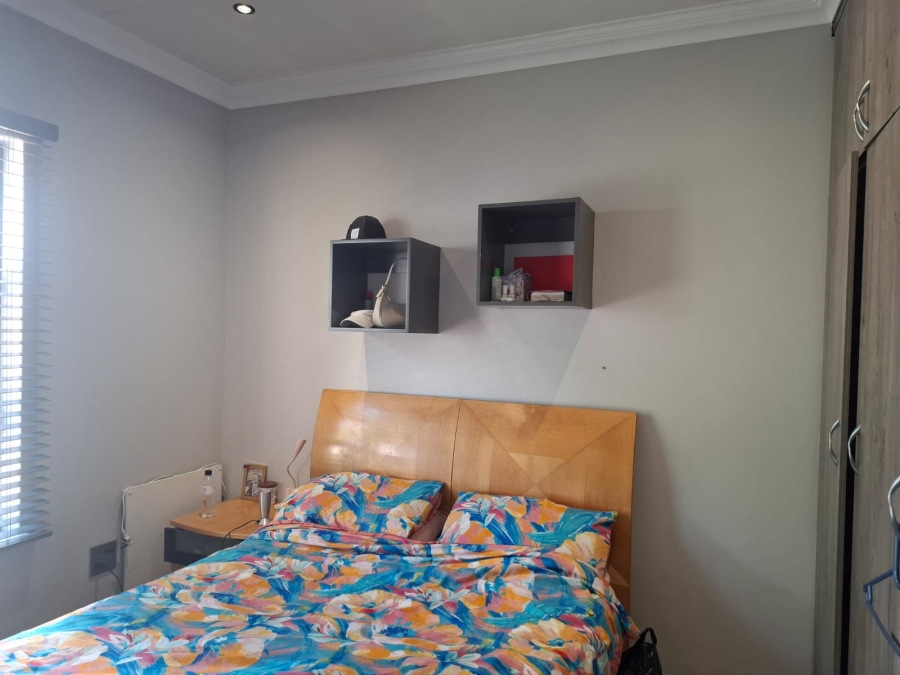 4 Bedroom Property for Sale in Mackenzie Park Gauteng