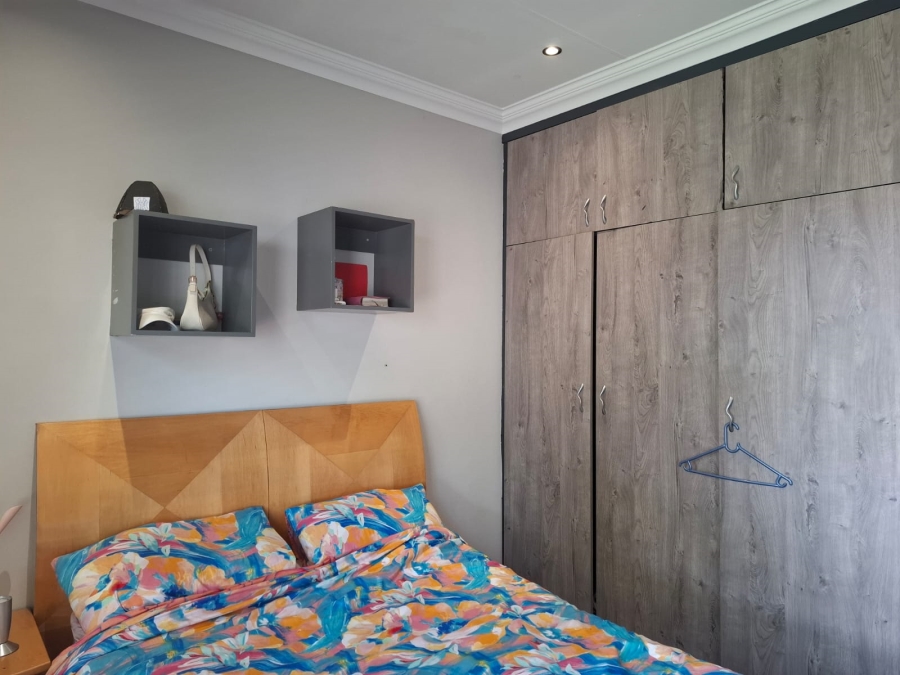 4 Bedroom Property for Sale in Mackenzie Park Gauteng