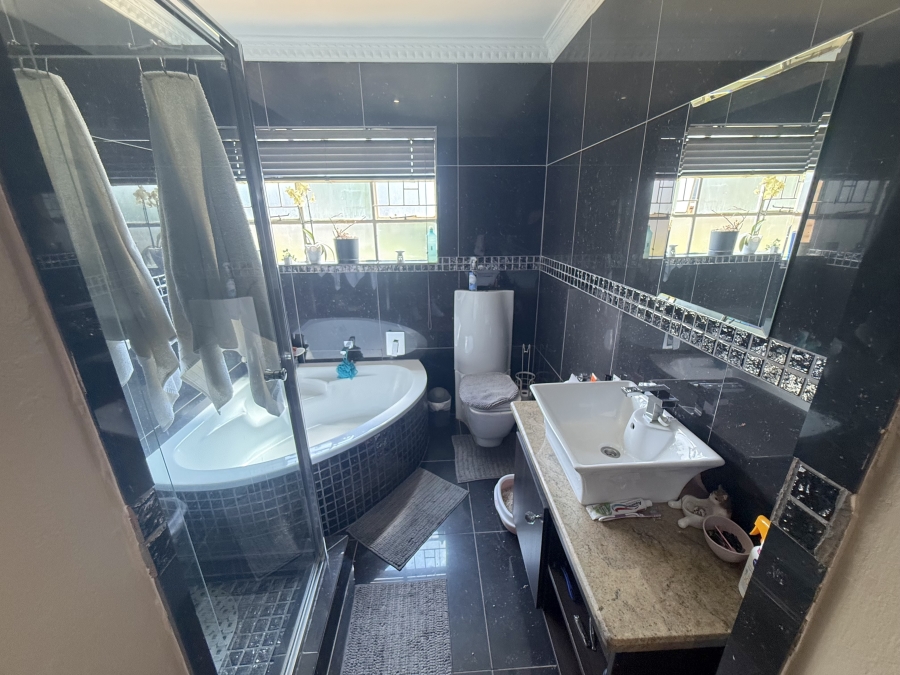To Let 3 Bedroom Property for Rent in Allens Nek Gauteng