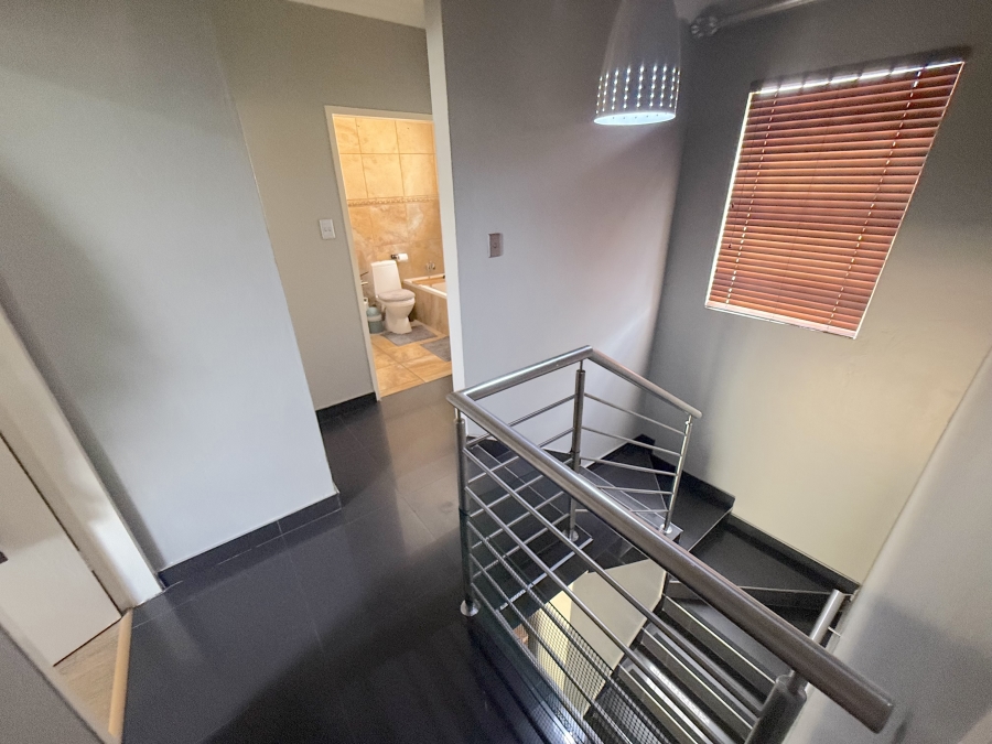 To Let 3 Bedroom Property for Rent in Allens Nek Gauteng