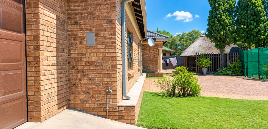 3 Bedroom Property for Sale in Crystal Park Gauteng