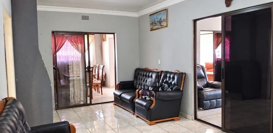 3 Bedroom Property for Sale in Crystal Park Gauteng