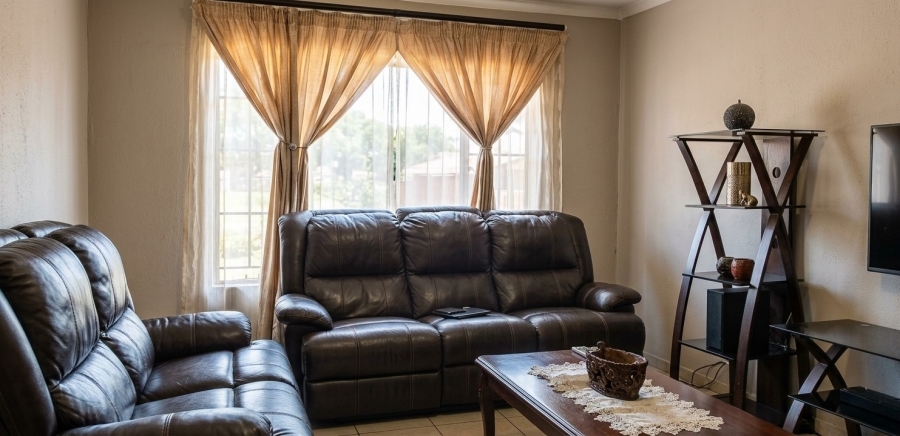 3 Bedroom Property for Sale in Crystal Park Gauteng