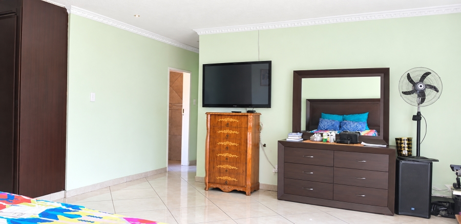 3 Bedroom Property for Sale in Crystal Park Gauteng
