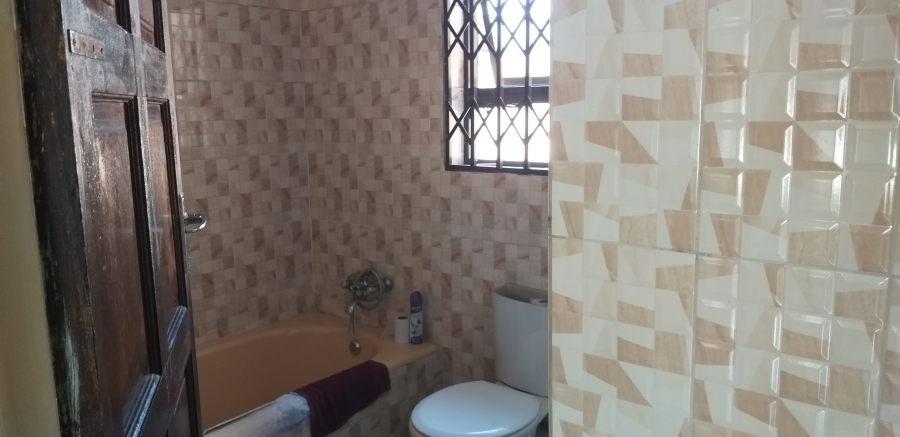 3 Bedroom Property for Sale in Crystal Park Gauteng