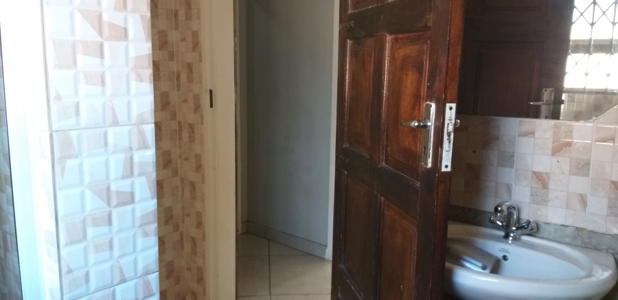3 Bedroom Property for Sale in Crystal Park Gauteng
