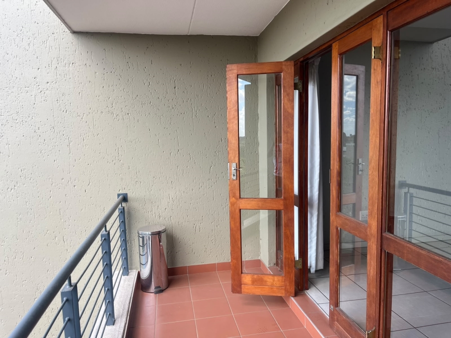 To Let 2 Bedroom Property for Rent in Douglasdale Gauteng