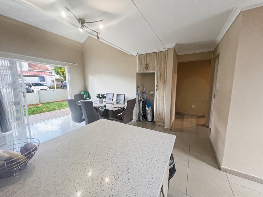 To Let 2 Bedroom Property for Rent in Sunninghill Gauteng
