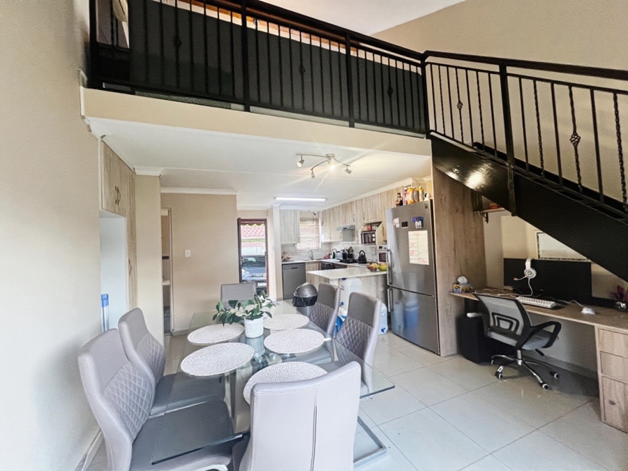 To Let 2 Bedroom Property for Rent in Sunninghill Gauteng