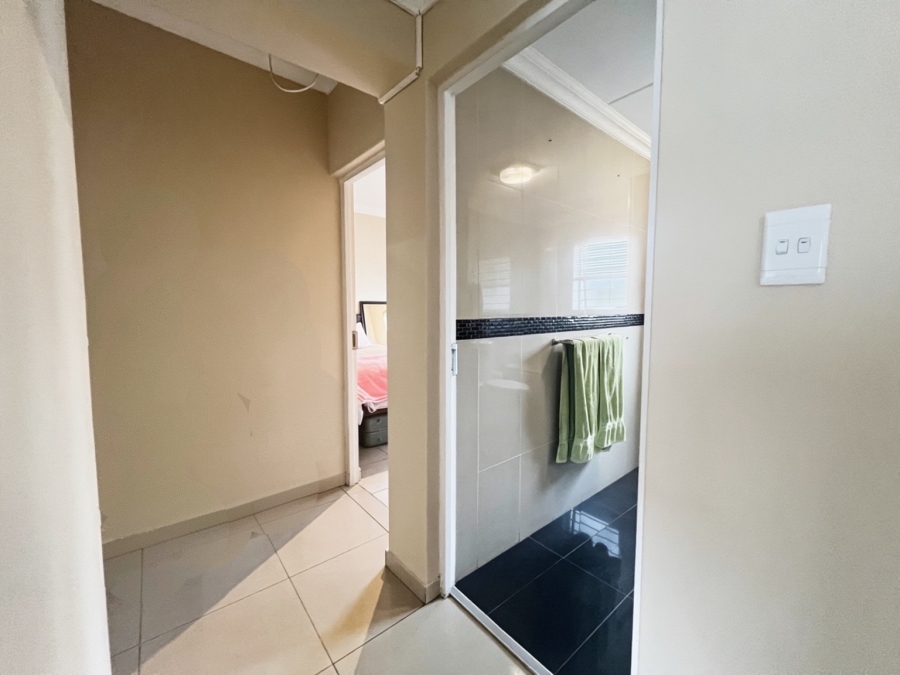 To Let 2 Bedroom Property for Rent in Sunninghill Gauteng