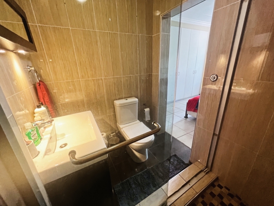 To Let 2 Bedroom Property for Rent in Sunninghill Gauteng
