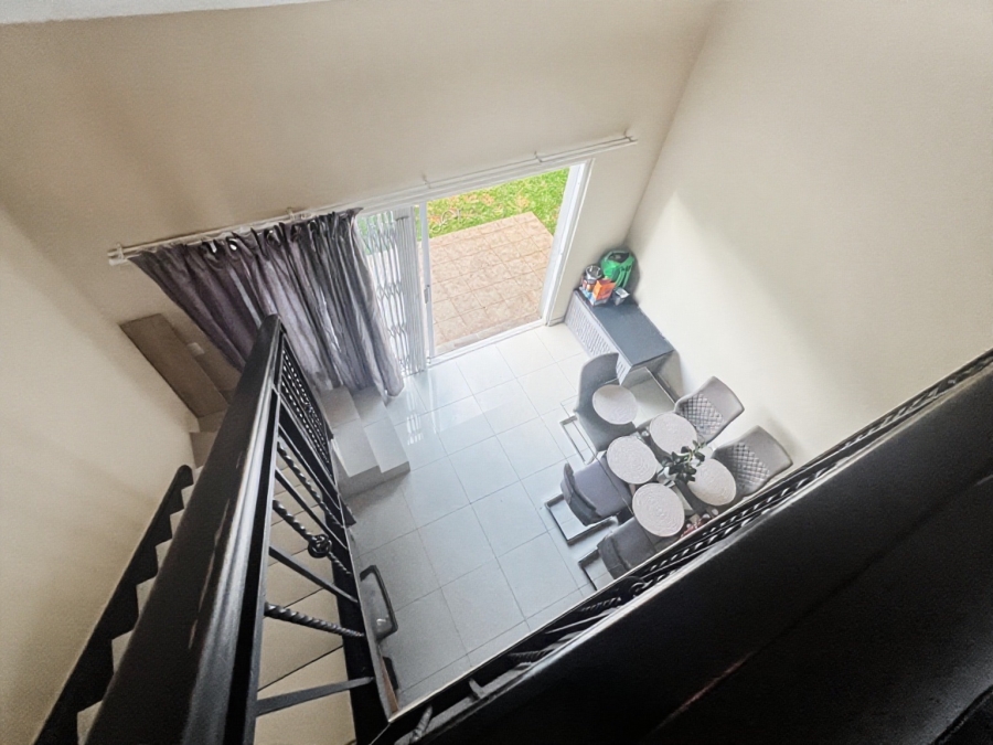 To Let 2 Bedroom Property for Rent in Sunninghill Gauteng