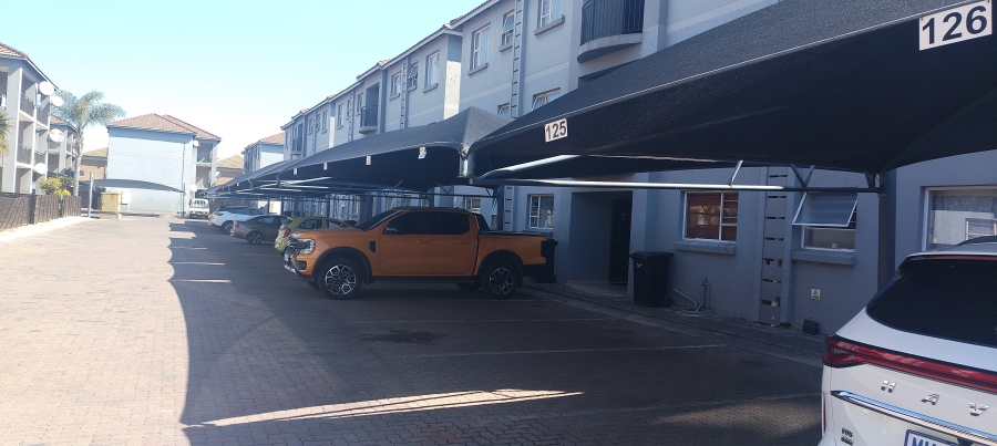 2 Bedroom Property for Sale in Bardene Gauteng