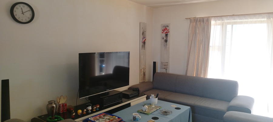 2 Bedroom Property for Sale in Bardene Gauteng
