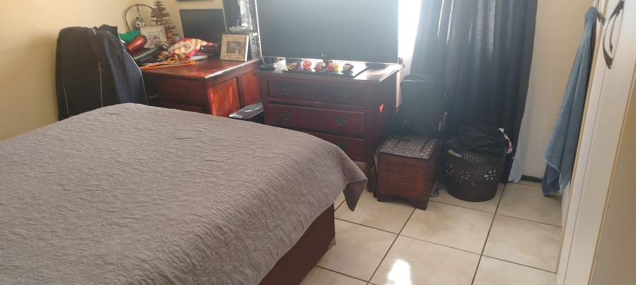 2 Bedroom Property for Sale in Bardene Gauteng