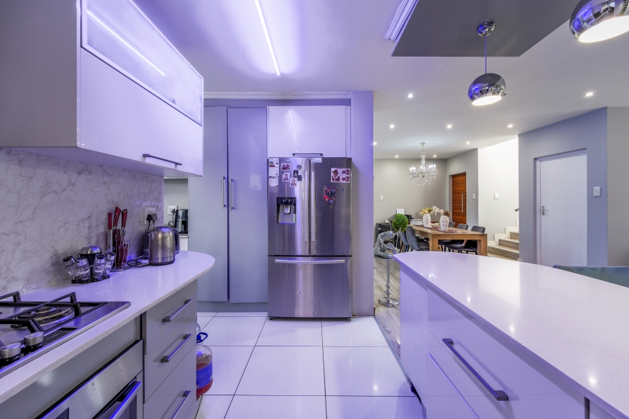 4 Bedroom Property for Sale in Olympus AH Gauteng