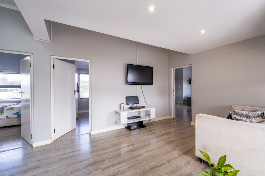 4 Bedroom Property for Sale in Olympus AH Gauteng