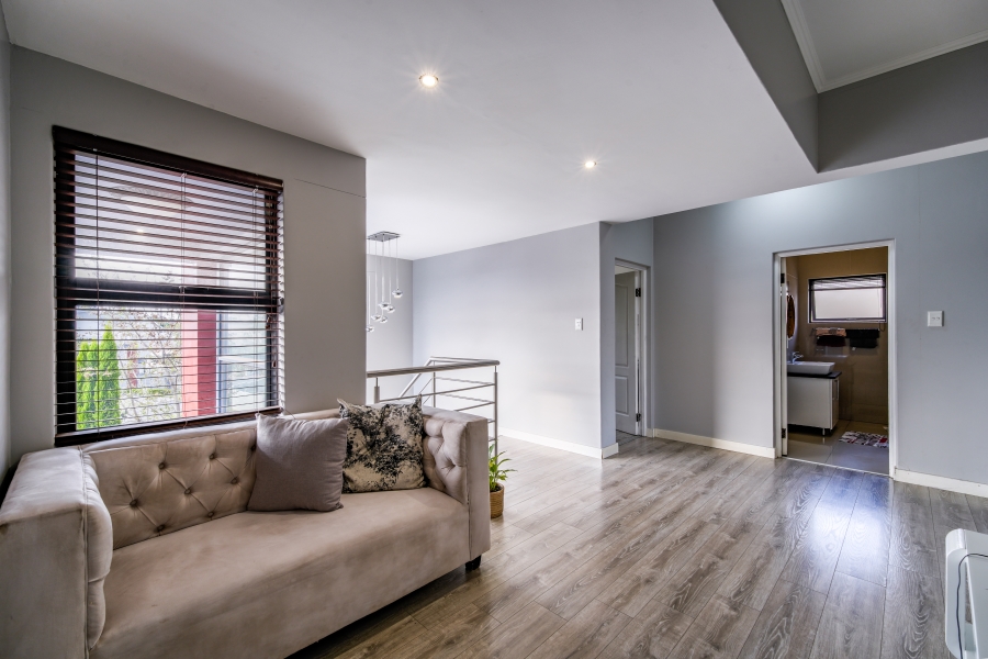 4 Bedroom Property for Sale in Olympus AH Gauteng
