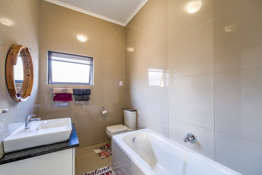 4 Bedroom Property for Sale in Olympus AH Gauteng