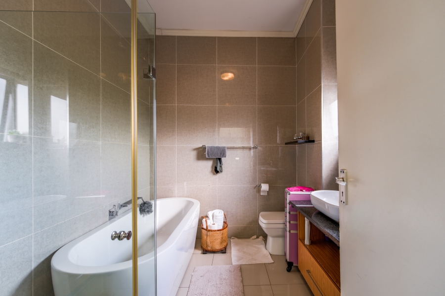 4 Bedroom Property for Sale in Olympus AH Gauteng