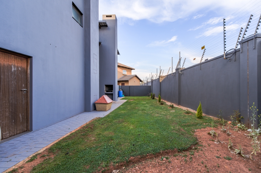 4 Bedroom Property for Sale in Olympus AH Gauteng