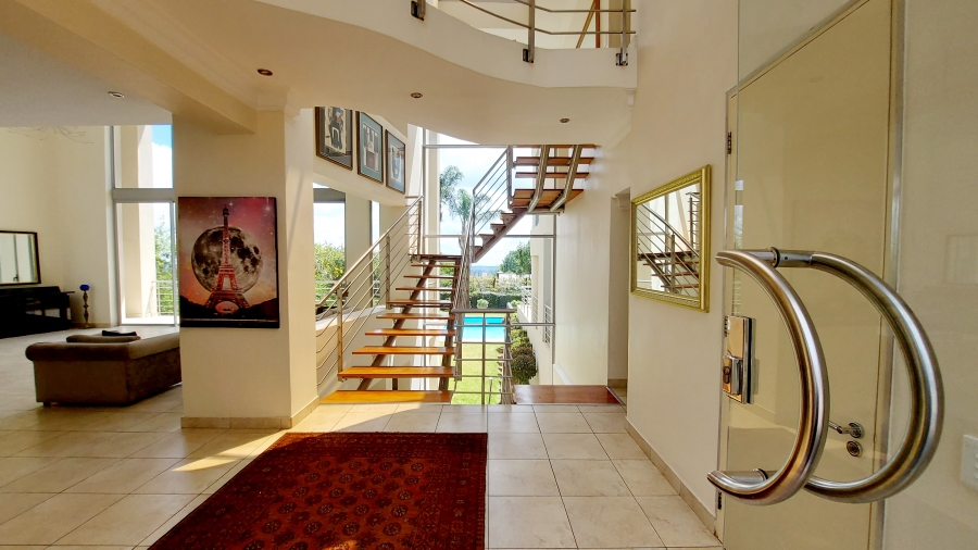 5 Bedroom Property for Sale in Waterkloof Ridge Gauteng
