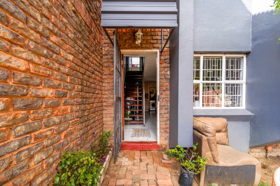 2 Bedroom Property for Sale in Garsfontein Gauteng