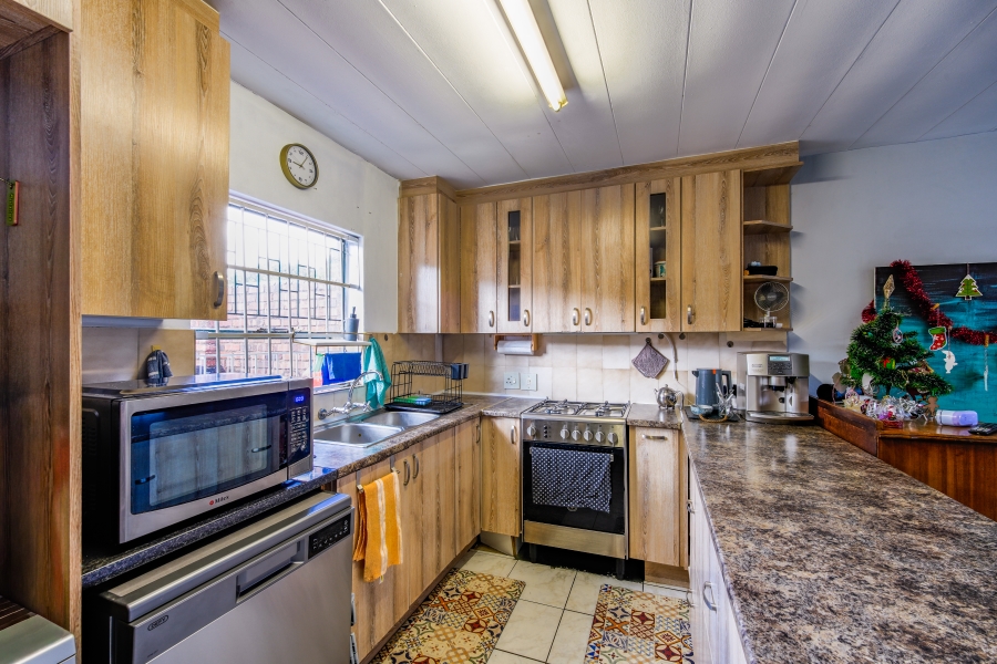2 Bedroom Property for Sale in Garsfontein Gauteng