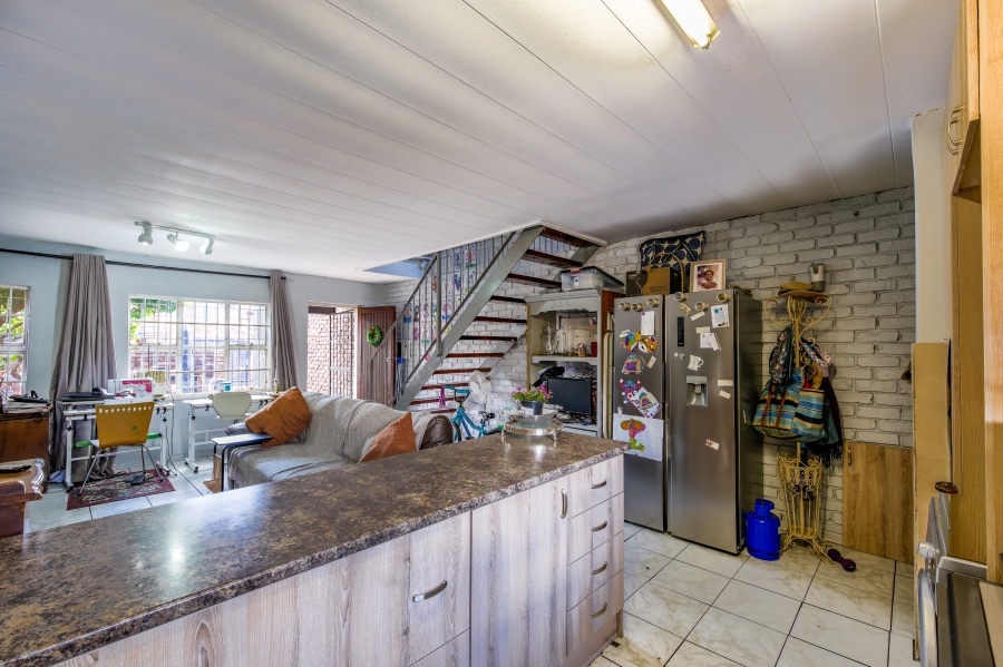 2 Bedroom Property for Sale in Garsfontein Gauteng