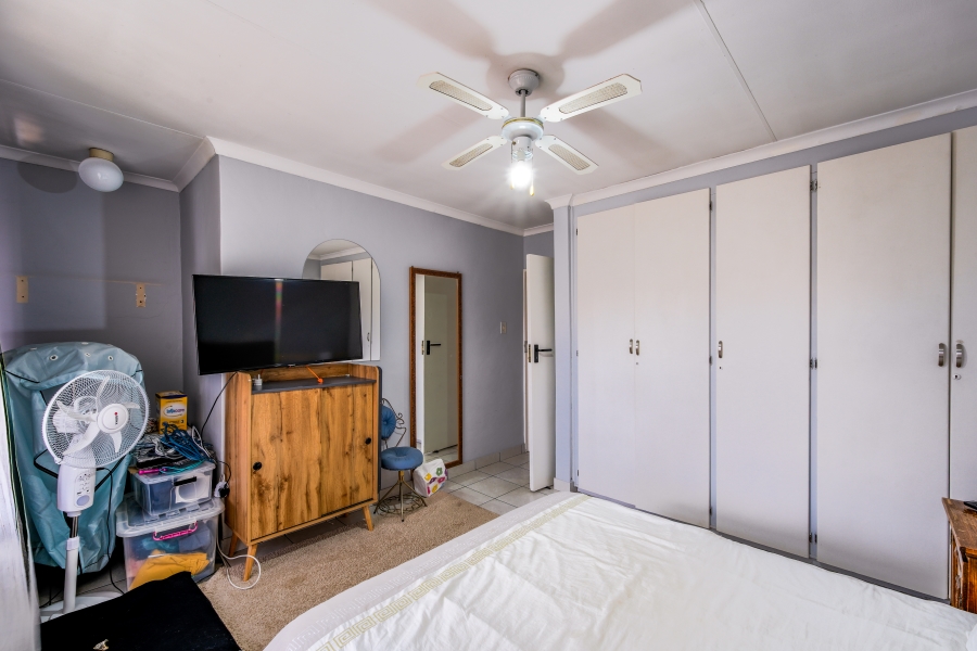2 Bedroom Property for Sale in Garsfontein Gauteng