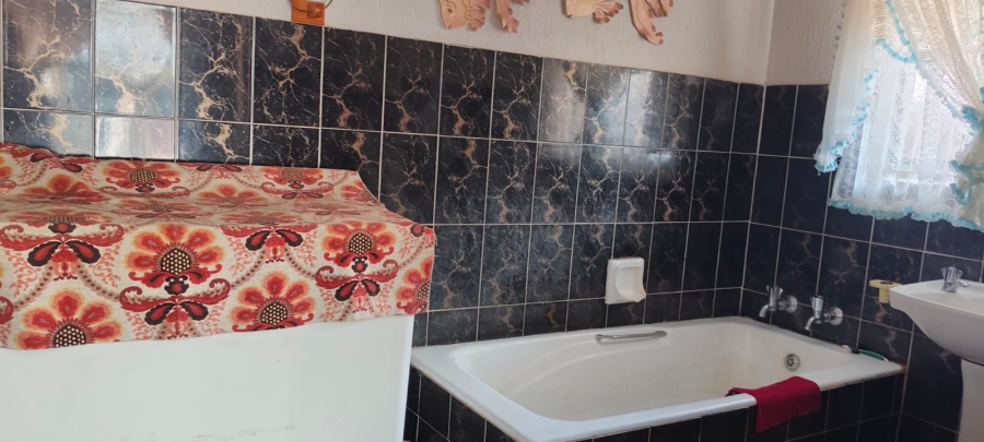 4 Bedroom Property for Sale in Fochville Gauteng
