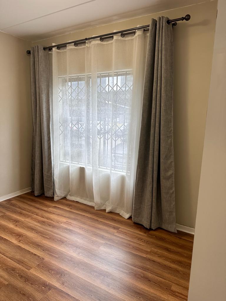 To Let 2 Bedroom Property for Rent in Glen Austin Gauteng
