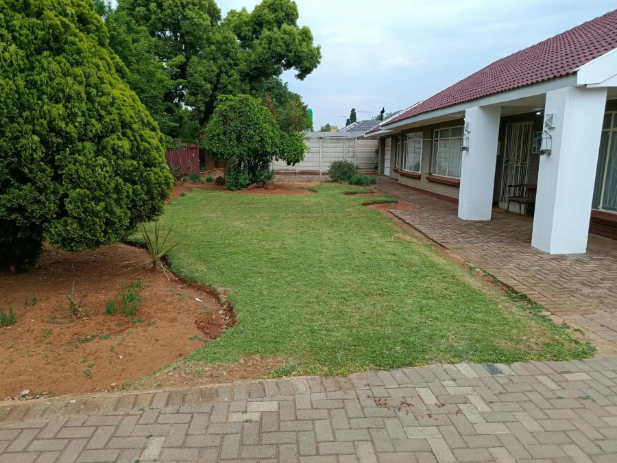 4 Bedroom Property for Sale in Risiville Gauteng
