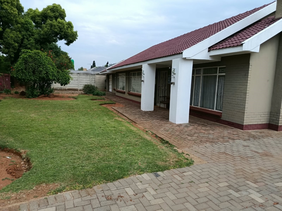 4 Bedroom Property for Sale in Risiville Gauteng